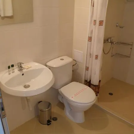 Makao Family Hotel 2*