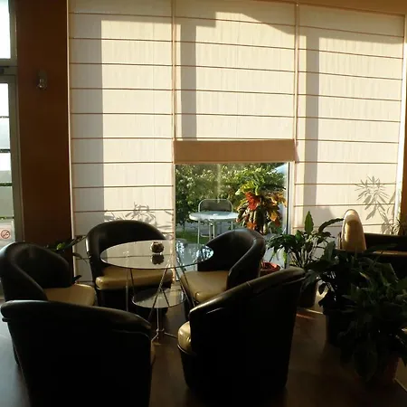 Makao Family Otel 2*