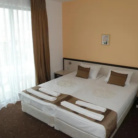 Makao Family Otel 2*